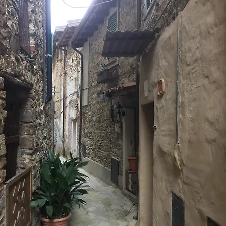 Nyaraló House In The Medieval Village *